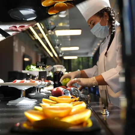 Hotell Marlen Bayrakli 4*