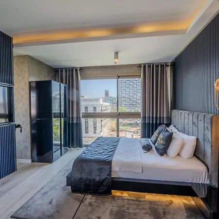 Marlen Bayrakli Hotell