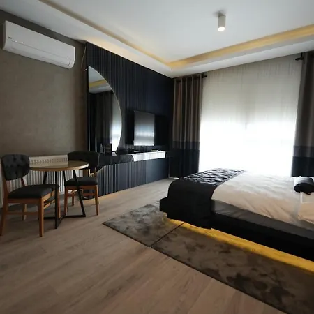 Marlen Bayraklı 4*