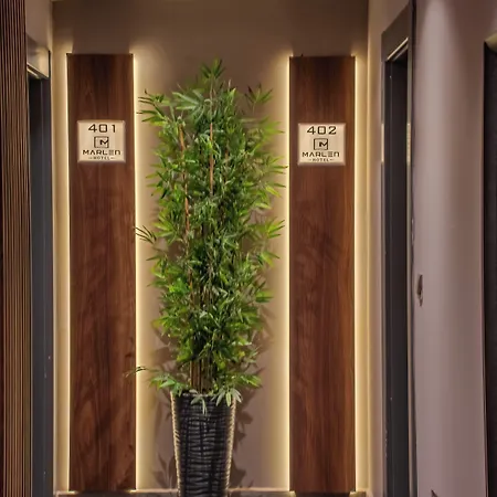 Marlen Bayrakli Hotel