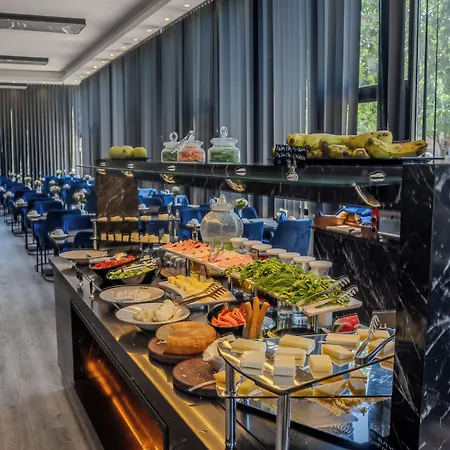Marlen Bayrakli Hotel İzmir