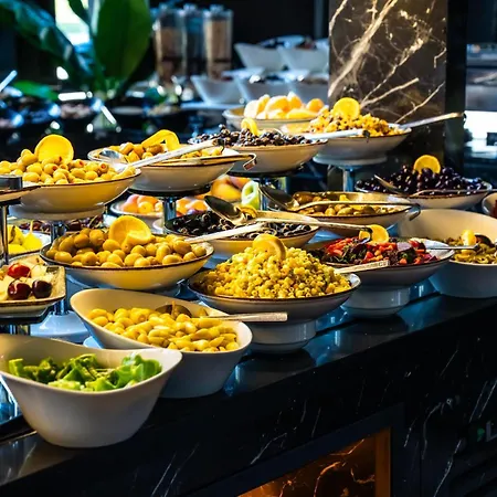 Marlen Bayraklı 4* İzmir