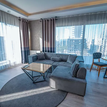 Marlen Bayrakli Hotel