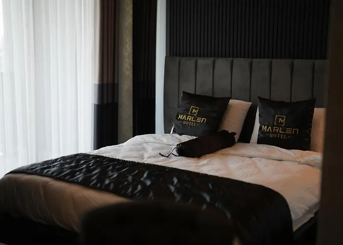 Marlen Bayrakli Hotel 4*