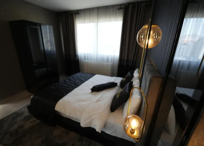 Otel Marlen Bayraklı 4*