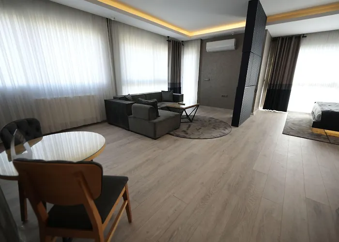 Marlen Bayraklı Otel İzmir