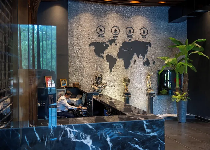 Hotel Marlen Bayrakli