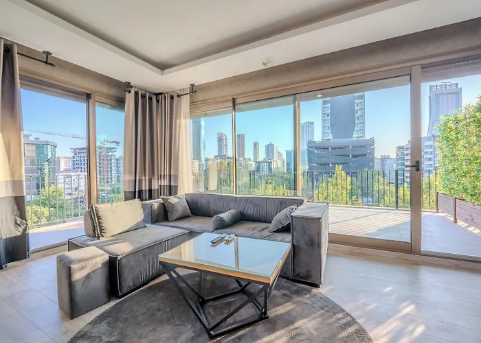 Hotel Marlen Bayrakli 4*